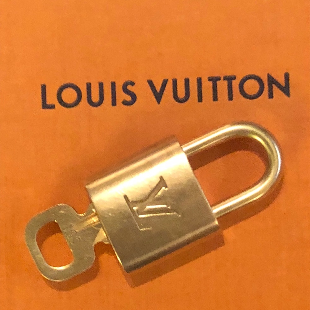 Louis Vuitton lock & key
